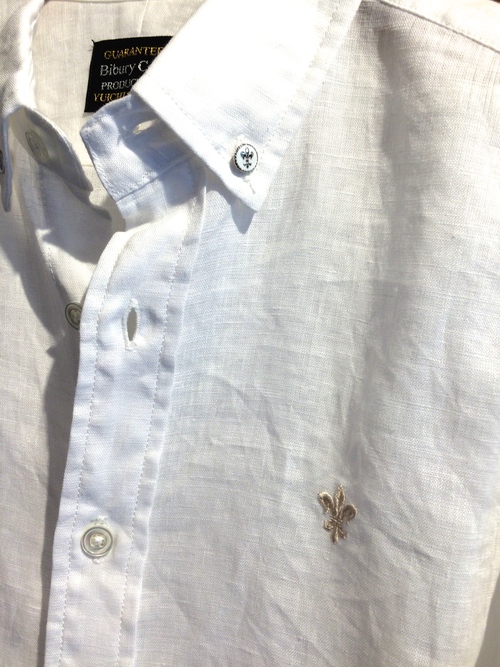 麻の白いシャツ_e0309501_1059861.jpg
