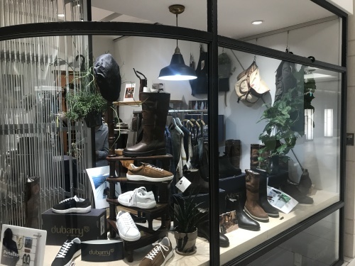 GINZA SIX_e0309501_16150045.jpeg