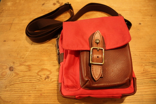 小さな鞄_e0309501_1922794.jpg